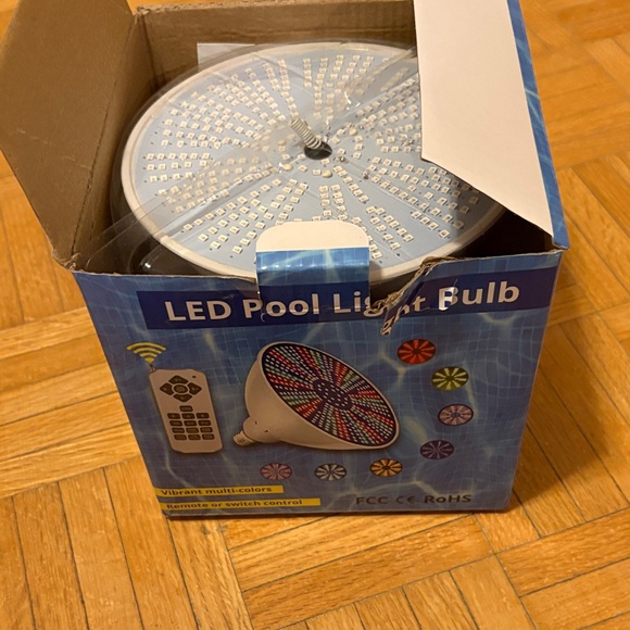 LED Pool Light Bulb with Remote NWOT - Picture 1 of 7
